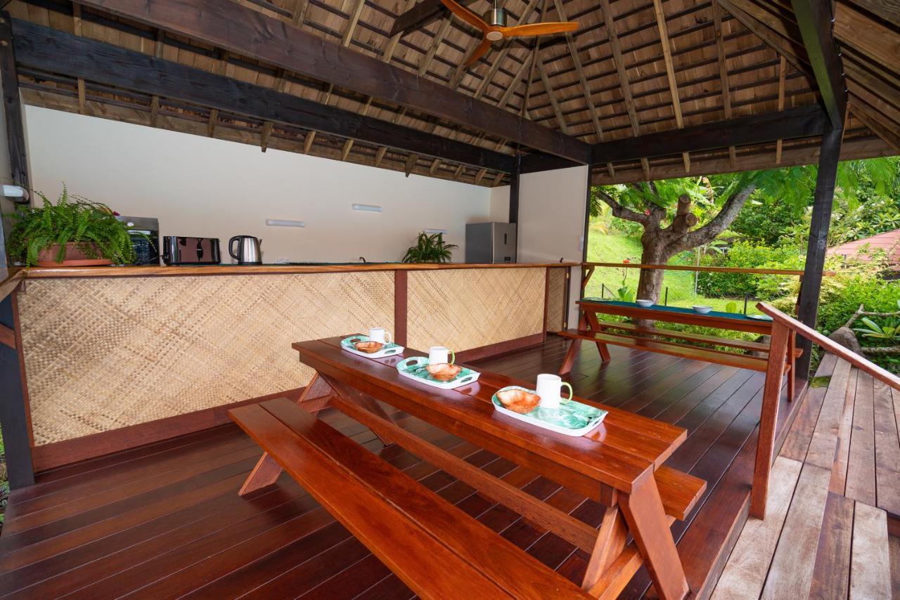 Bora Bora Holiday'S Lodge Экстерьер фото